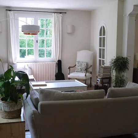 Maison Avec Jardin 1,5 Hectare Cloture Et Piscine Chauffee - 9 Couchages * Creyssensac-et-Pissot